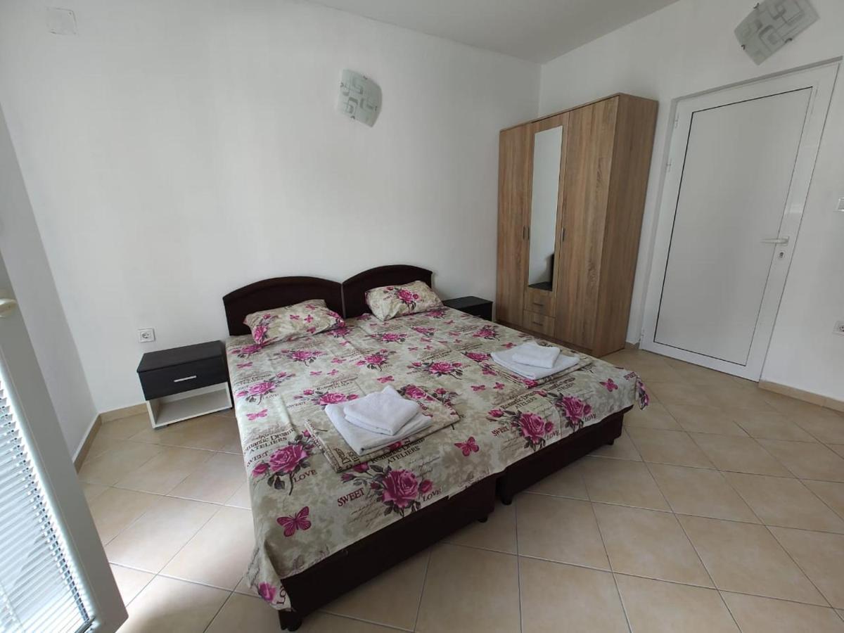Jovanovic Apartment Тиват Экстерьер фото