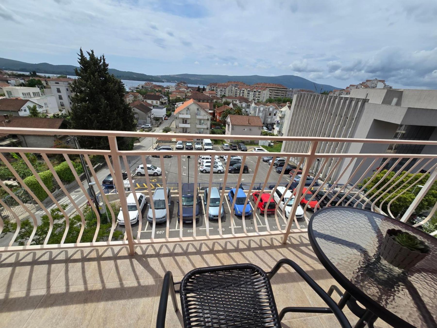 Jovanovic Apartment Тиват Экстерьер фото